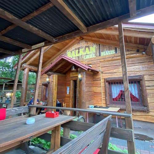 nemacki-kutak-hamburg-balkan-grill-haus-restorani-i-brza-hrana-08